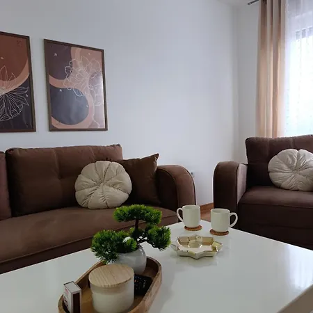 Away Apartman *